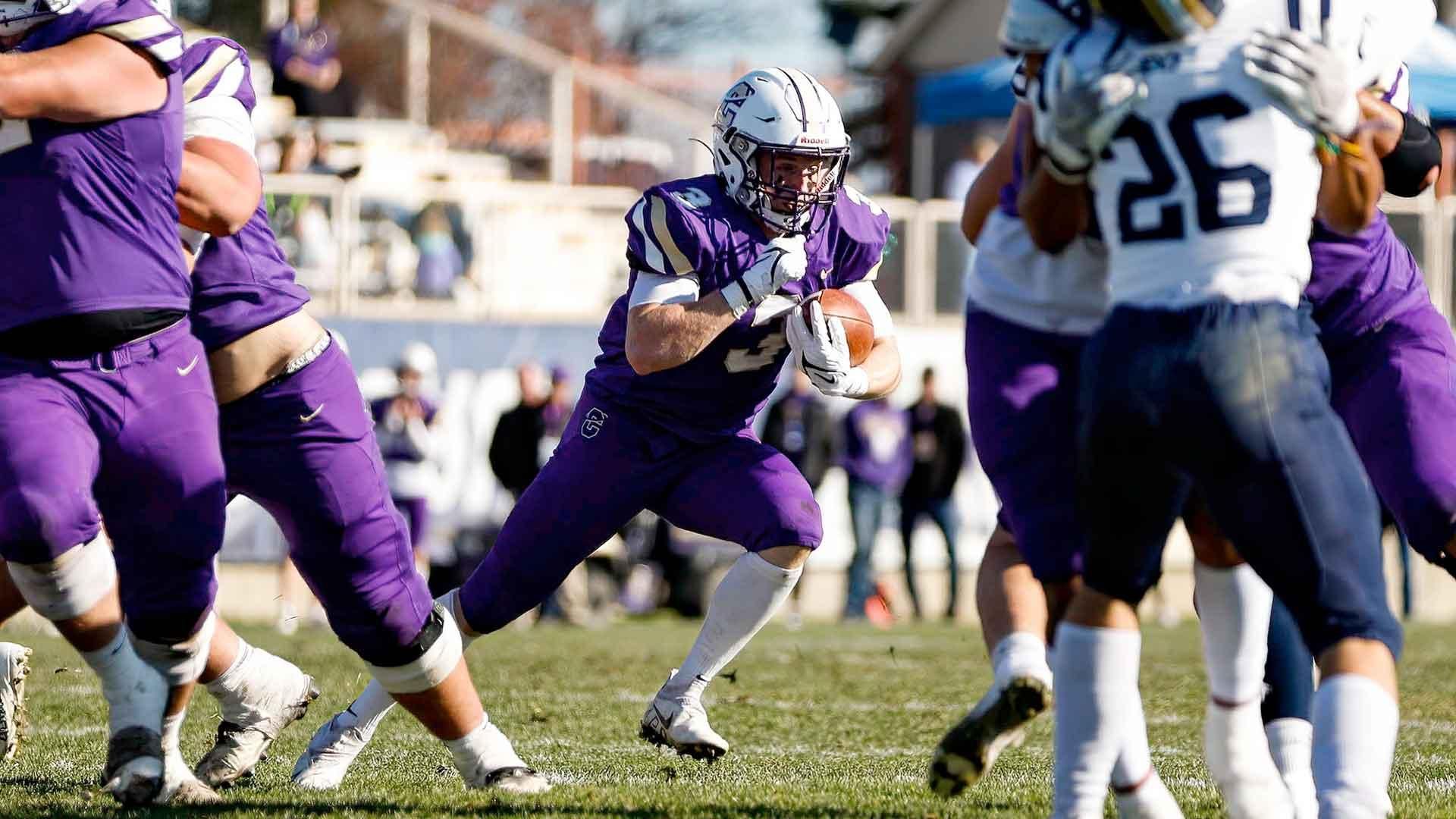 Football - The University of St. Thomas